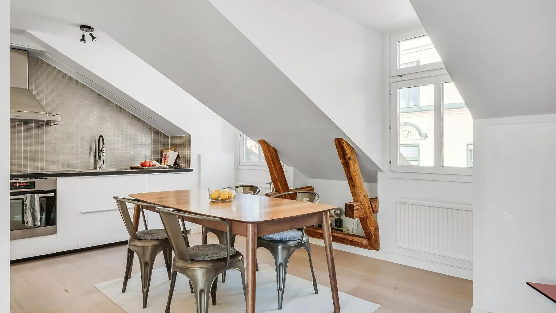 Luxury Top Floor Apartment Trendy Sodermalm Stockholm